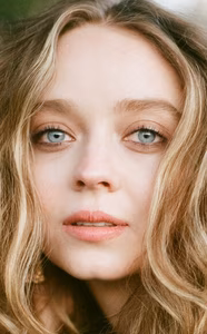 Madeleine Arthur